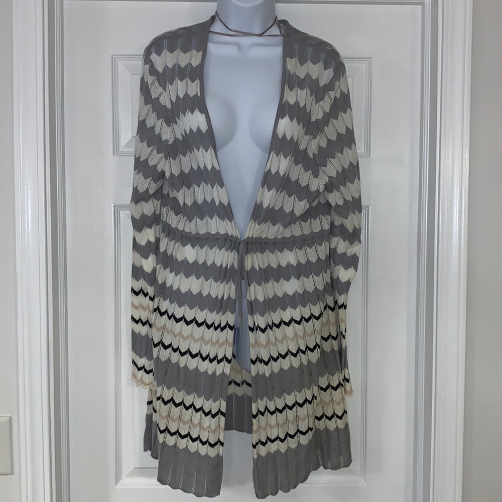Fever, extra-large, long sleeve sweater.